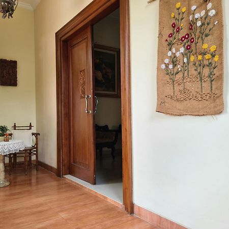 Ndalem Suryo Saptono Guest House Tugu Exterior foto